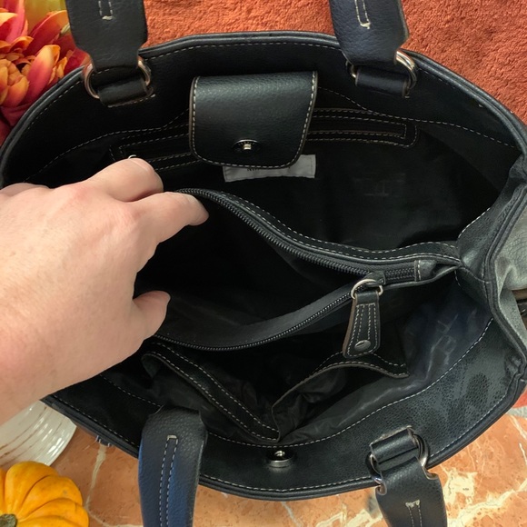 Nine West Leather Satchel Purse - Picture 4 of 7